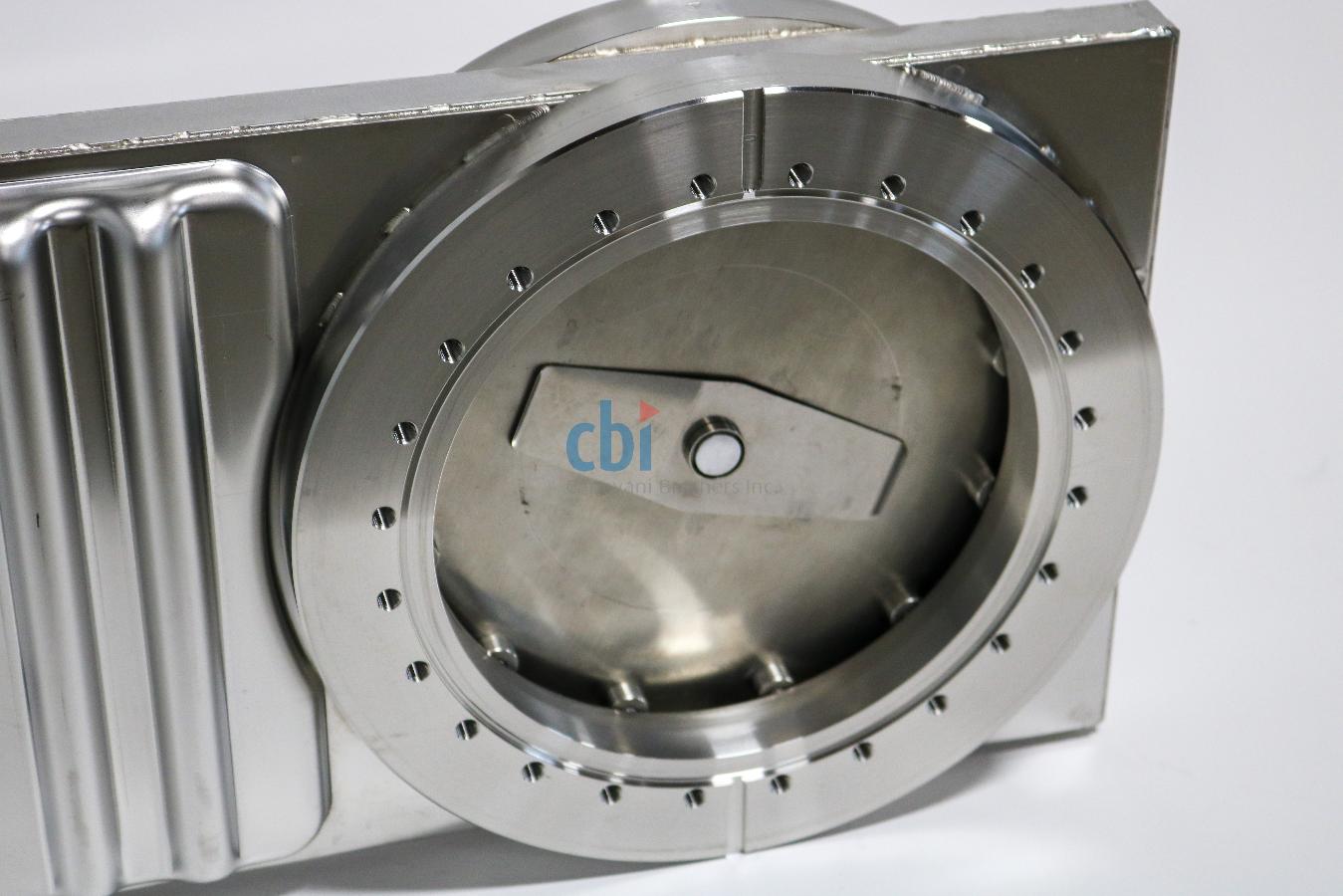 https://www.keySurplus.com/clientresources/107/108/23/1623/206466-4-VAT-14046-UE44-Vacuum-Gate-Valve-5.jpg