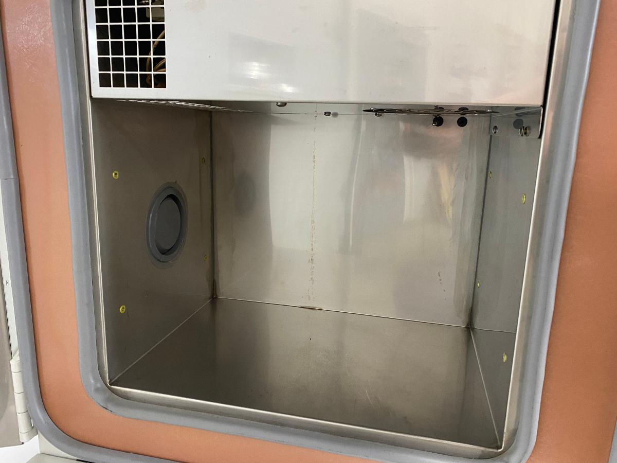 https://www.keySurplus.com/clientresources/107/108/45/1245/241695-3-Tenney-TU-JR-Temperature-Chamber-4.JPG