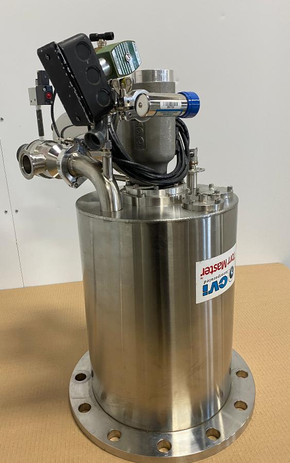 https://www.keySurplus.com/clientresources/107/108/46/146/236693-8-CVI-TM-250-Cryogenic-Vacuum-Pump-and-CBT6.0-Compressor9.jpg