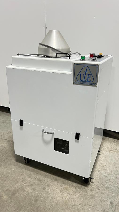 ULTRA T EQUIPMENT CO. SAWED WAFER CLEANER 6"