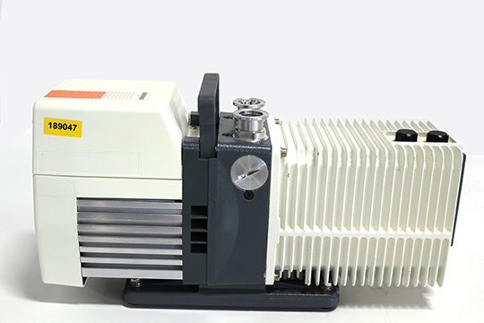 https://www.keySurplus.com/clientresources/107/108/50/150/189047-4-Adixen-Alcatel-2021SD-Rotary-Vane-Vacuum-Pump-5.jpg