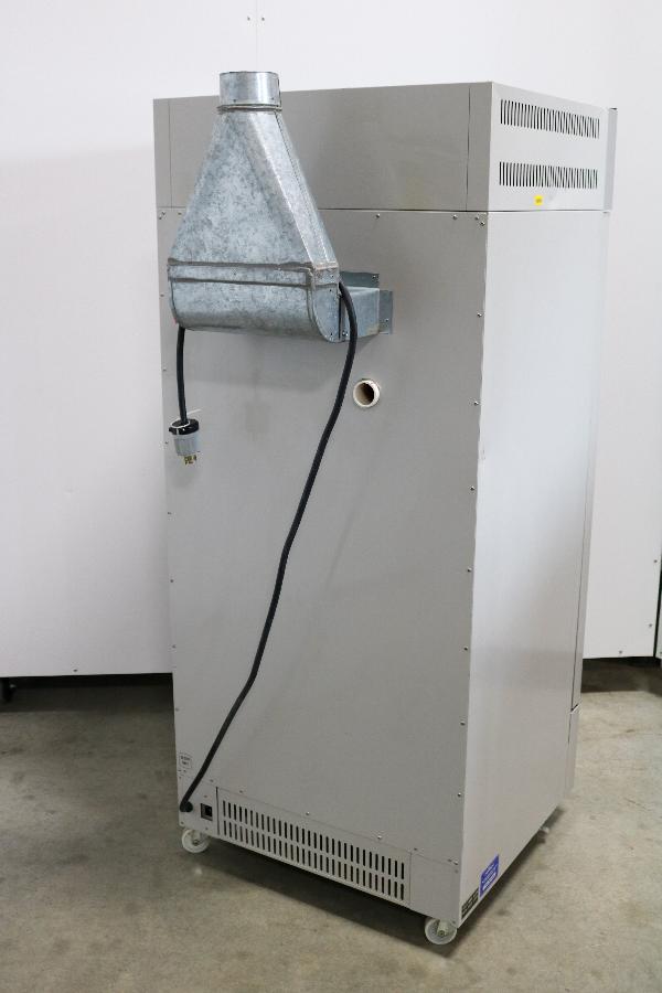 https://www.keySurplus.com/clientresources/107/108/50/350/169512-3-Yamato-DN-83-Mechanical-Convection-Oven-4.jpg