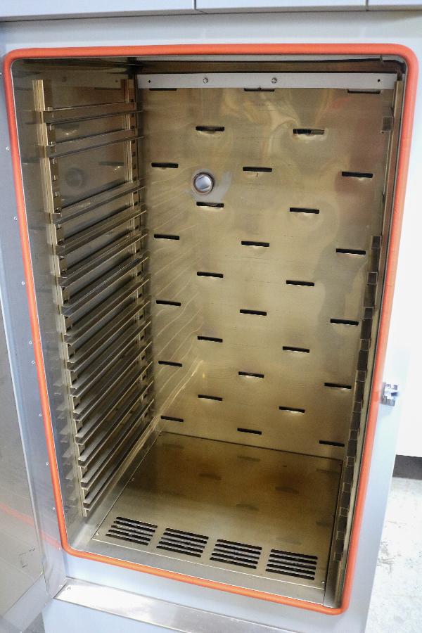 https://www.keySurplus.com/clientresources/107/108/50/350/169512-6-Yamato-DN-83-Mechanical-Convection-Oven-7.jpg
