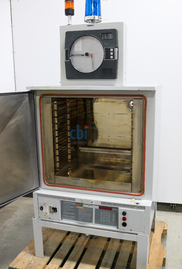 https://www.keySurplus.com/clientresources/107/108/50/350/200768-4-Despatch-LAC1-67-4-Mechanical-Convection-Oven-5.jpg