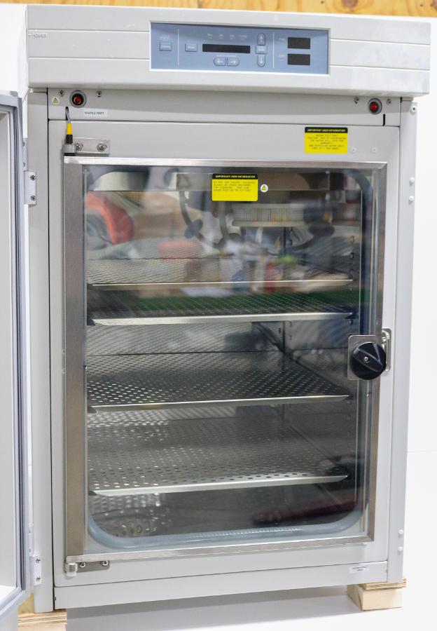 https://www.keySurplus.com/clientresources/107/108/55/555/218866-5-Thermo-Scientific-3140-Water-Jacket-Co2-Incubator-184L-6.jpg