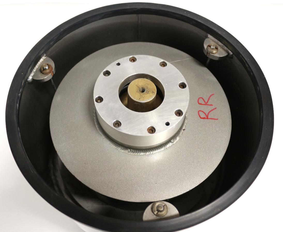 https://www.keySurplus.com/clientresources/107/108/59/559/195232-2-Newport-XL-G-25-Vibration-Isolator-3.jpg
