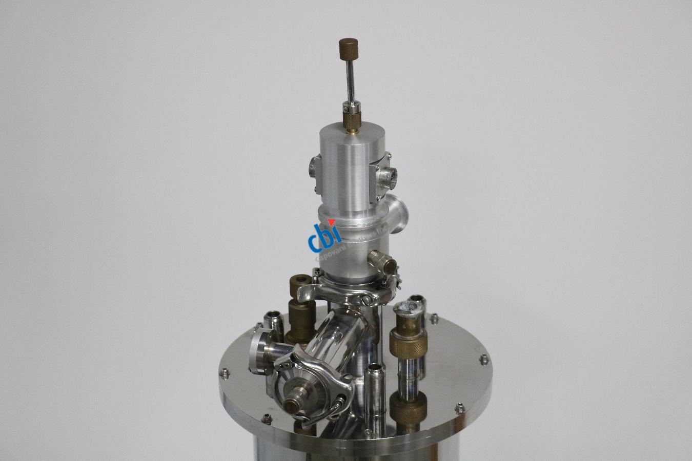 https://www.keySurplus.com/clientresources/107/108/59/84359/209656-2-Janis-Research-SVT-300-Research-Cryostat-3.jpg