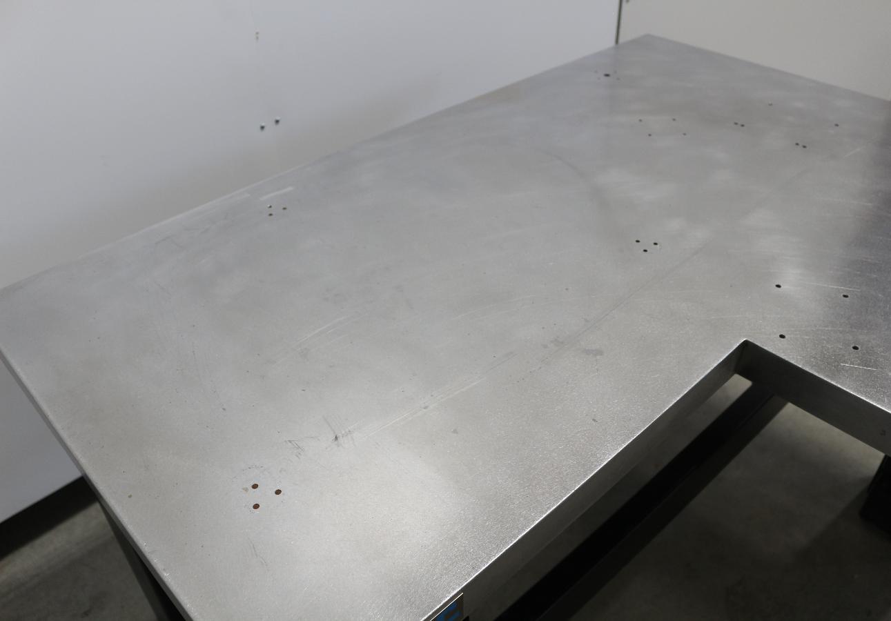 https://www.keySurplus.com/clientresources/107/108/60/560/219225-4-TMC-14-22143-Active-Vibration-Isolation-Table-5.jpg