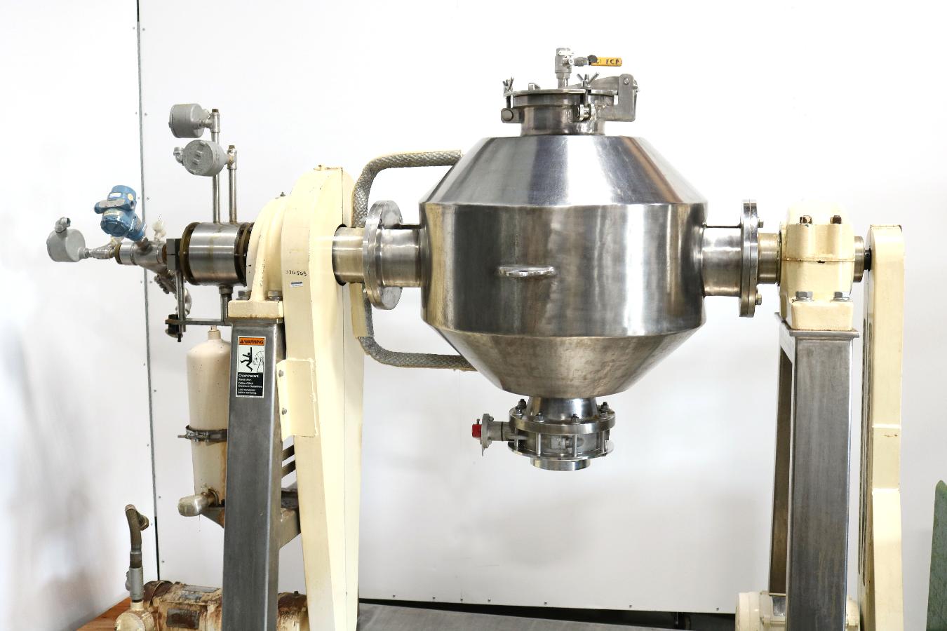https://www.keySurplus.com/clientresources/107/108/70/570/195973-17-Tolan-Machinery-Double-Cone-Vacuum-Dryer-19.jpg