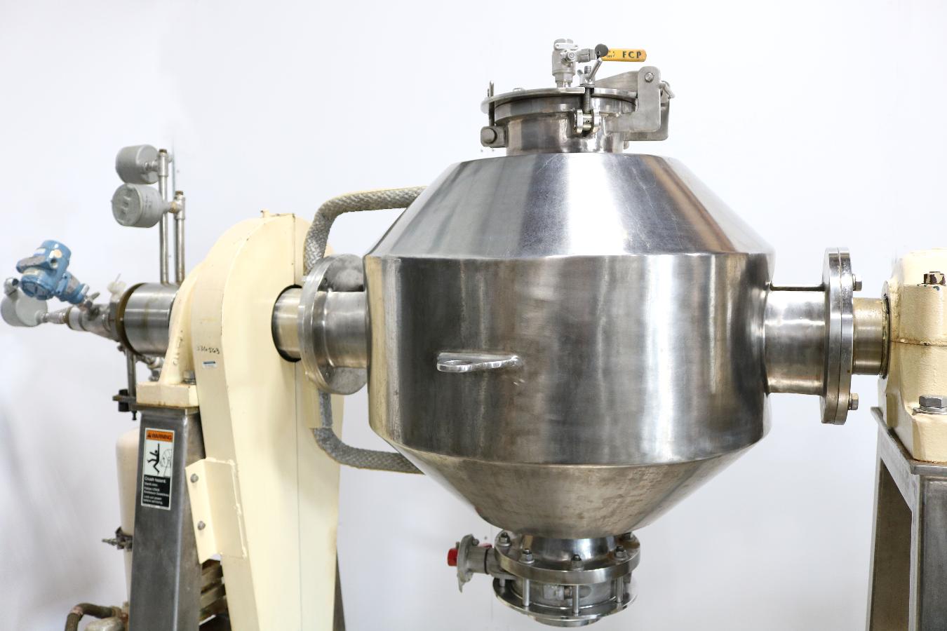 https://www.keySurplus.com/clientresources/107/108/70/570/195973-18-Tolan-Machinery-Double-Cone-Vacuum-Dryer-20.jpg