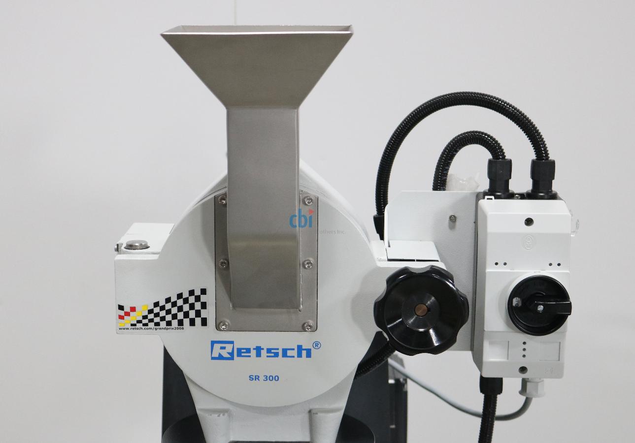 https://www.keySurplus.com/clientresources/107/108/70/570/212091-3-Retsch-SR-300-Rotor-Beater-Mill-004.jpg