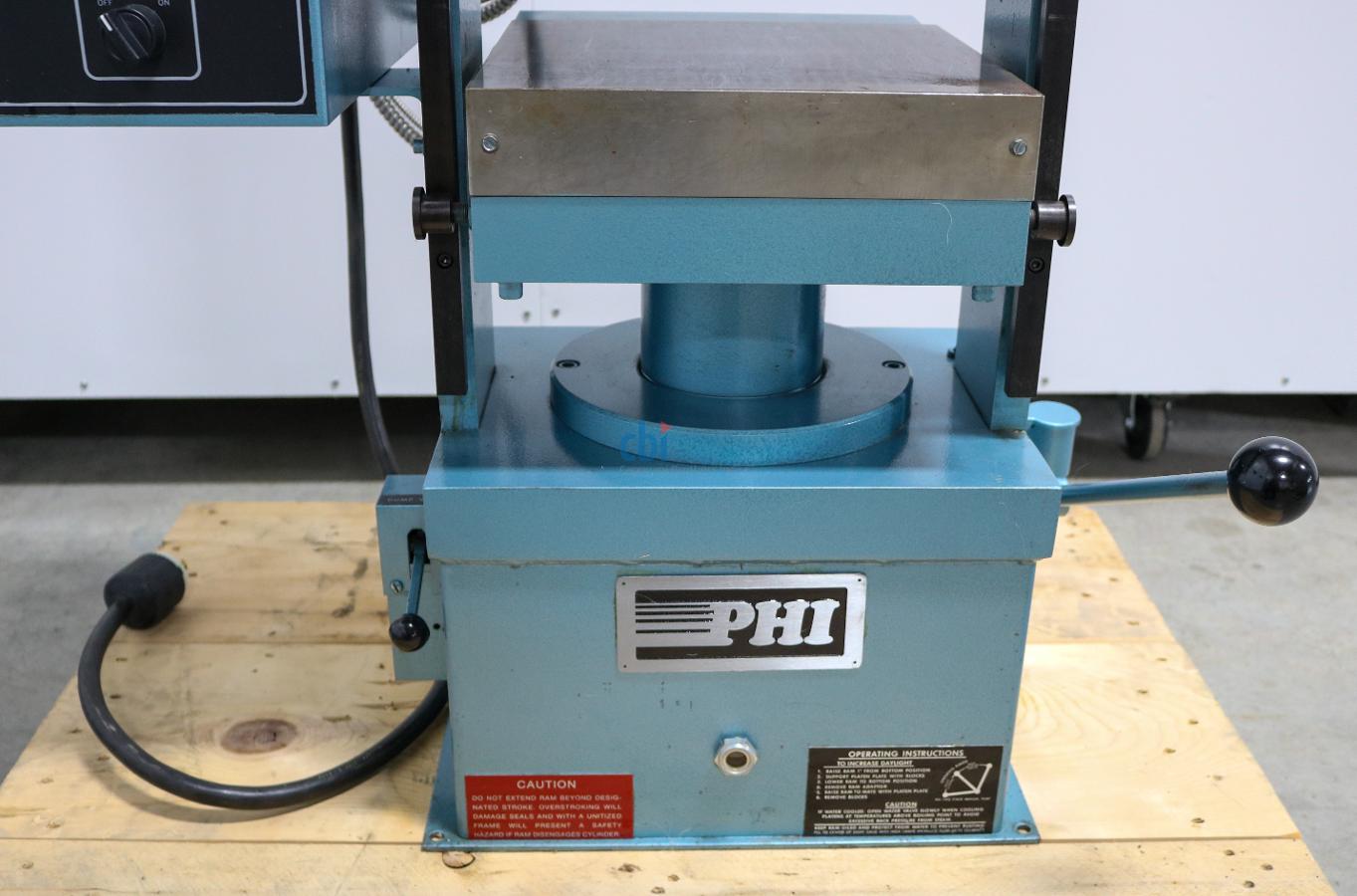 https://www.keySurplus.com/clientresources/107/108/70/77570/215336-2-PHI-Q230H-Heated-Platen-Press-002.jpg