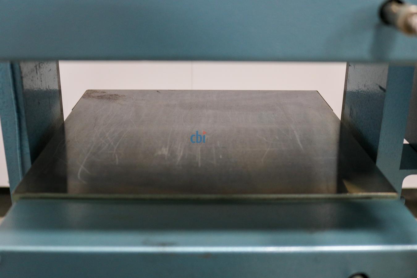 https://www.keySurplus.com/clientresources/107/108/70/77570/215336-5-PHI-Q230H-Heated-Platen-Press-009.jpg