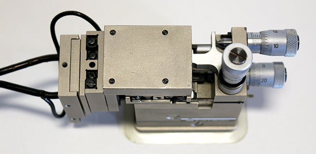 https://www.keySurplus.com/clientresources/107/108/71/78271/182967-5-Karl-Suss-PH150-Micropositioner-w-3-Actuators-5.jpg