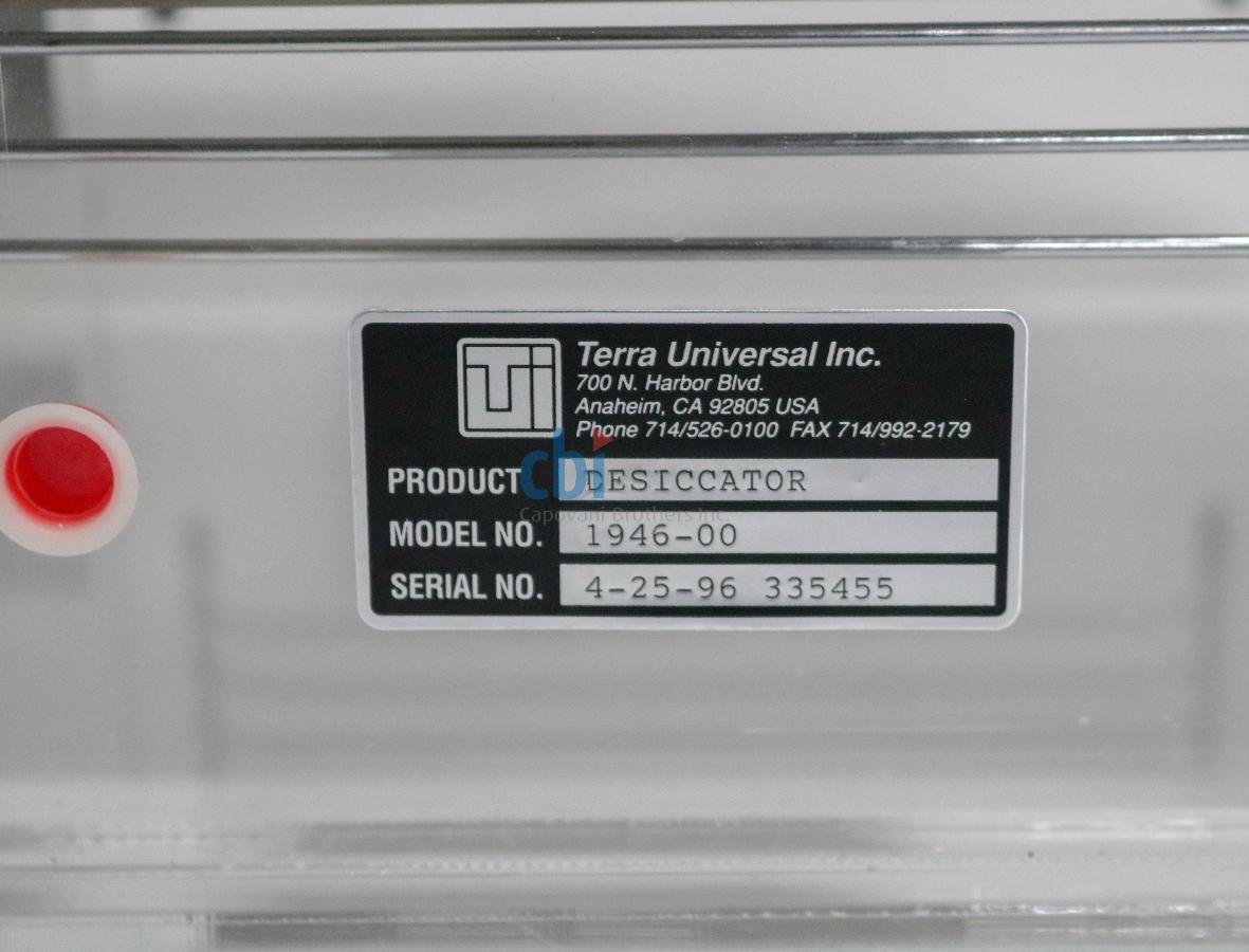 https://www.keySurplus.com/clientresources/107/108/72/572/203257-3-Terra-Universal-1946-00-Two-Compartment-Desiccator-Box-4.jpg