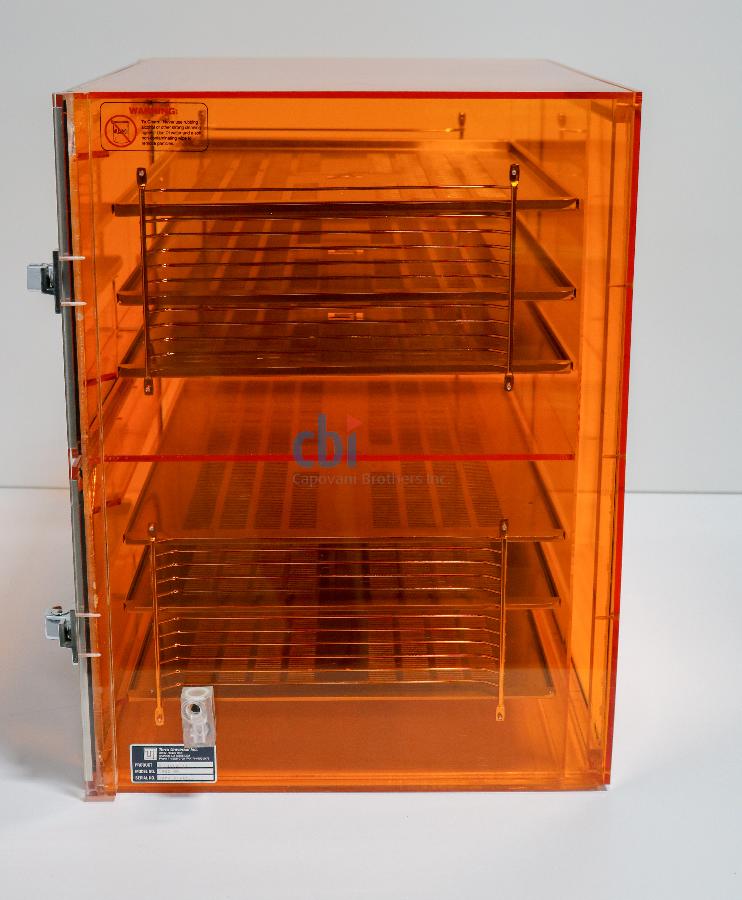 https://www.keySurplus.com/clientresources/107/108/72/572/203301-3-Terra-Universal-Inc.-1962-00-Two-Compartment-Dry-Box-4.jpg