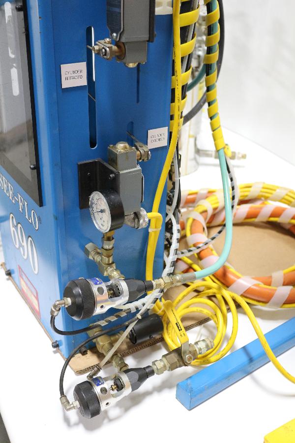 https://www.keySurplus.com/clientresources/107/108/80/84380/90336-5-Sealant-Equipment-See-Flow-690-Dispense-System-4.jpg