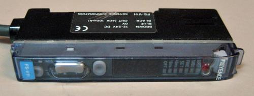 https://www.keySurplus.com/clientresources/65489/65493/99/8399/137705-a-O280-Keyence-FS-V11-Fiber-Optic-Sensor-Amp.jpg